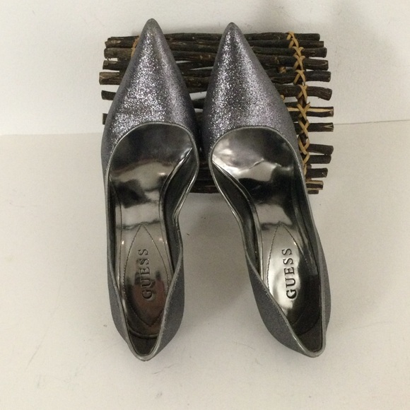 GUESS Pointed Toe Sparkly 4” Heels, Size 7.5 - Picture 7 of 12